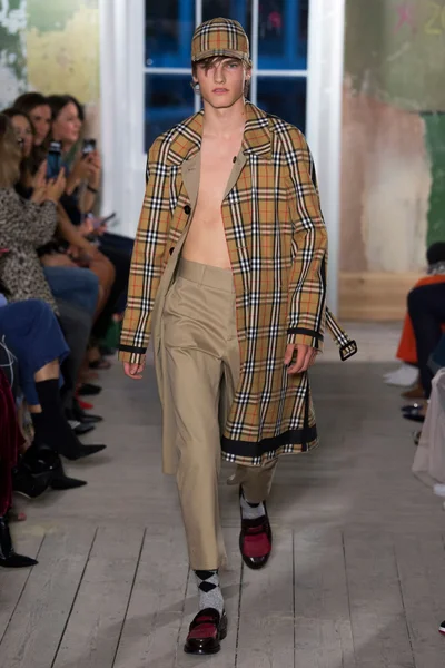 Look 13